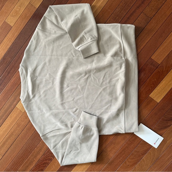 NWT Lululemon Softstreme Crewneck Oversized Pullover Size M - Picture 5 of 6